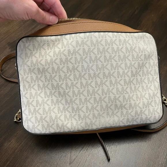 Michael Kors Tan and Cream Crossbody Bag - Picture 7 of 13